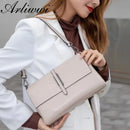 Bolsa Mensageiro Arliwwi | Couro Legítimo e Sofisticação