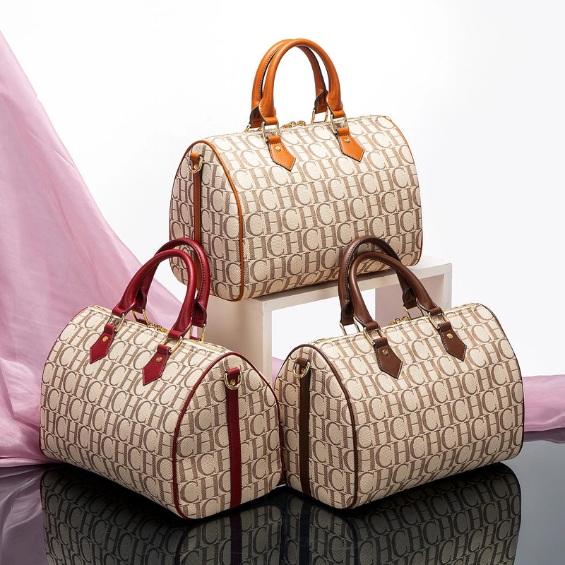 Bolsa Boston CHCH Monogram - A Elegância da Coleção Outono/Inverno